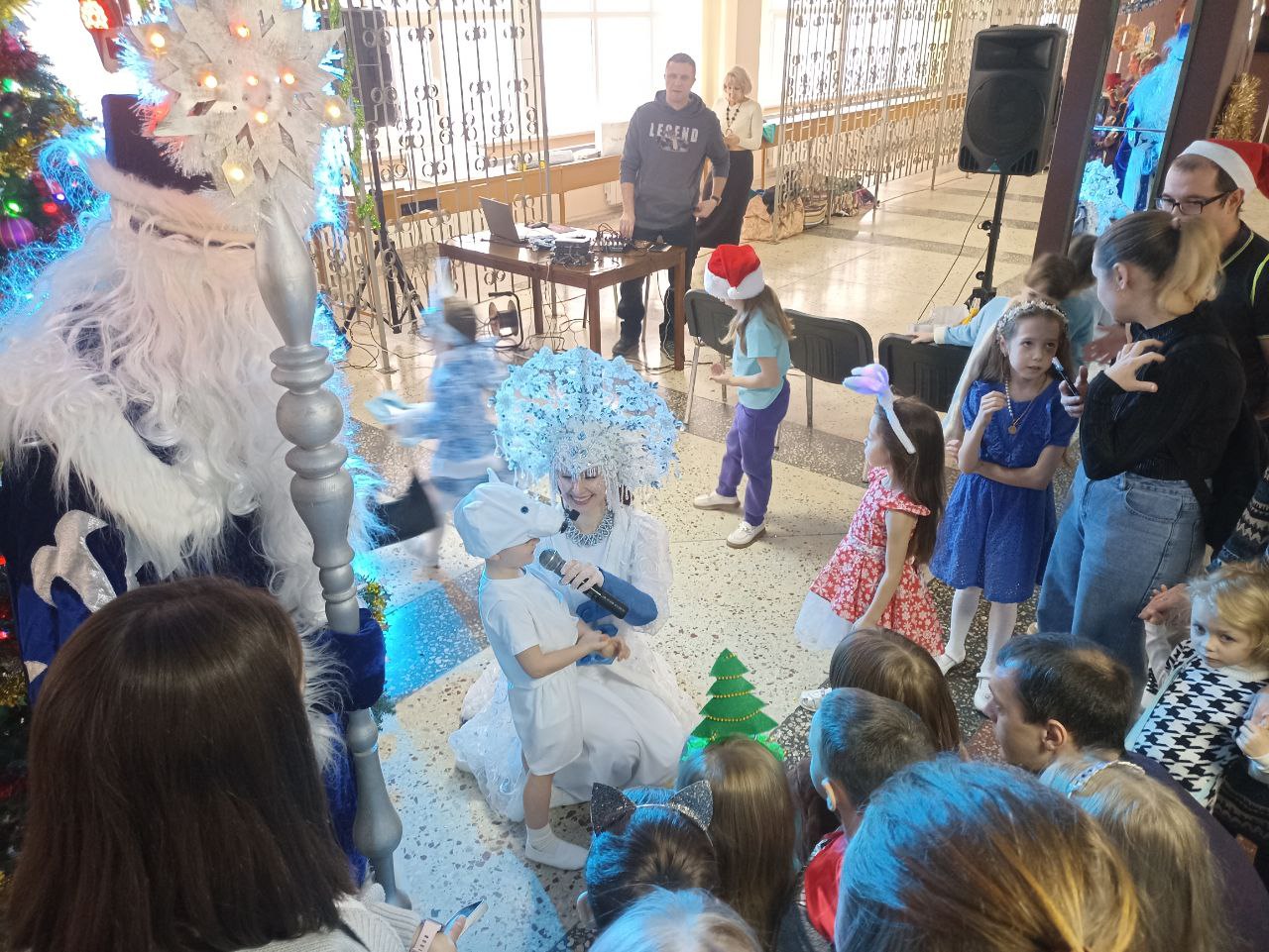 На заводе «Нептун» состоялся традиционный новогодний утренник 