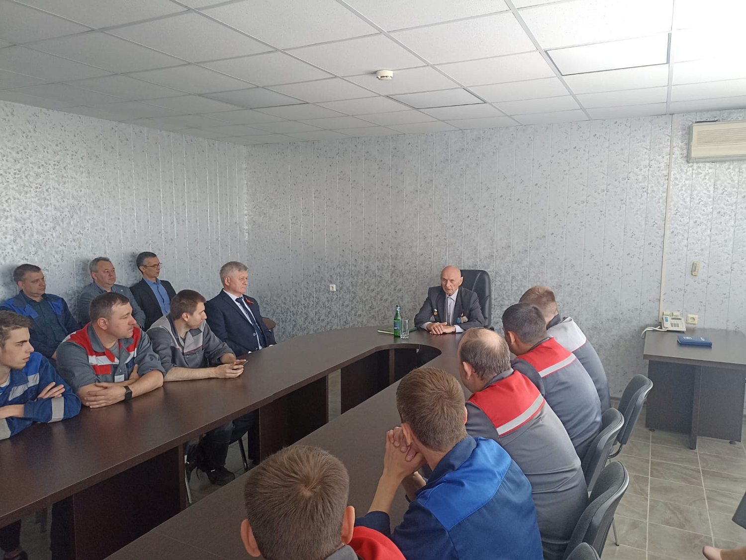 В ПАО «Нептун» состоялась встреча с заслуженным ветераном завода