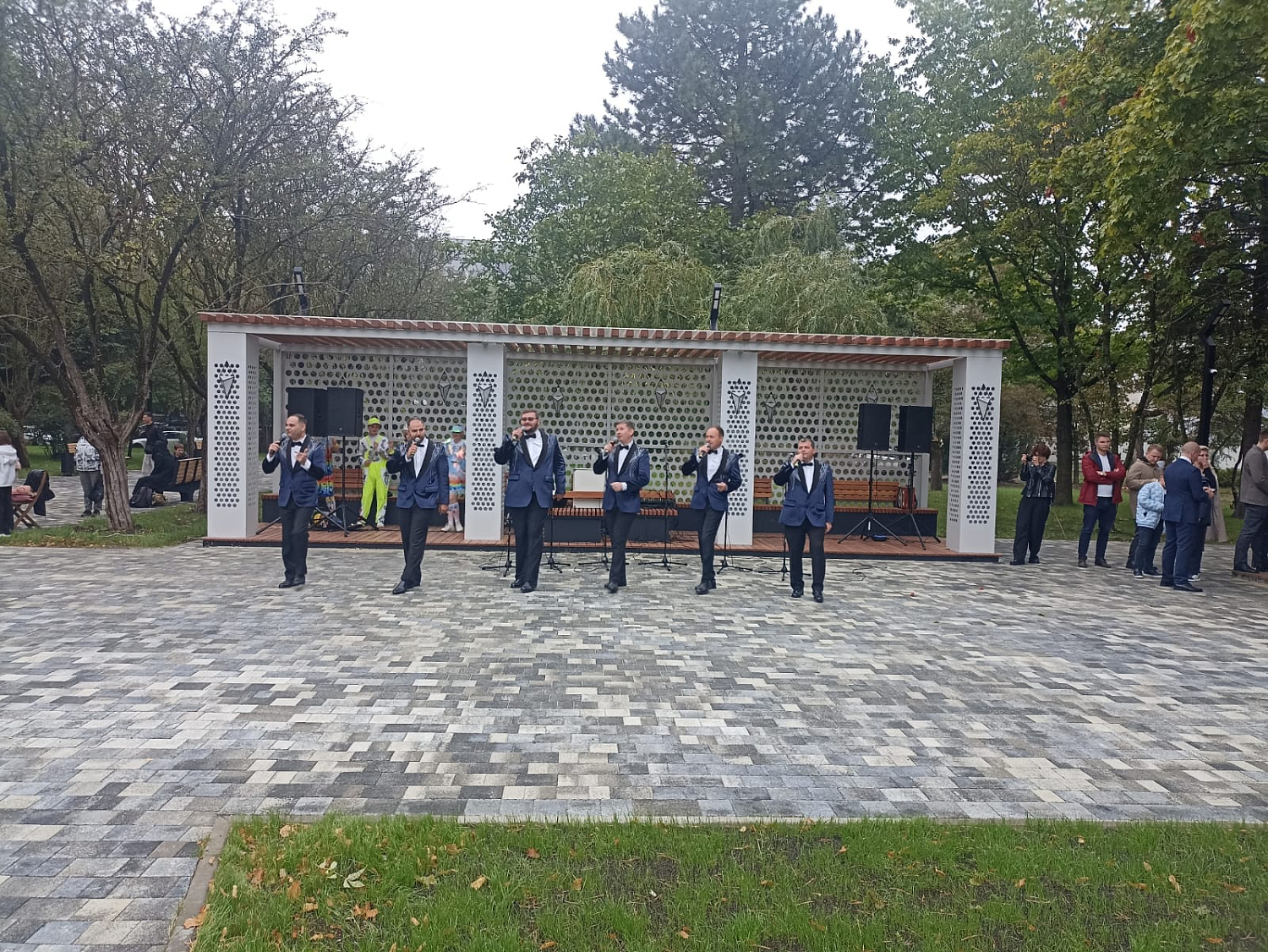 Заводской сквер «Нептун» торжественно открыт