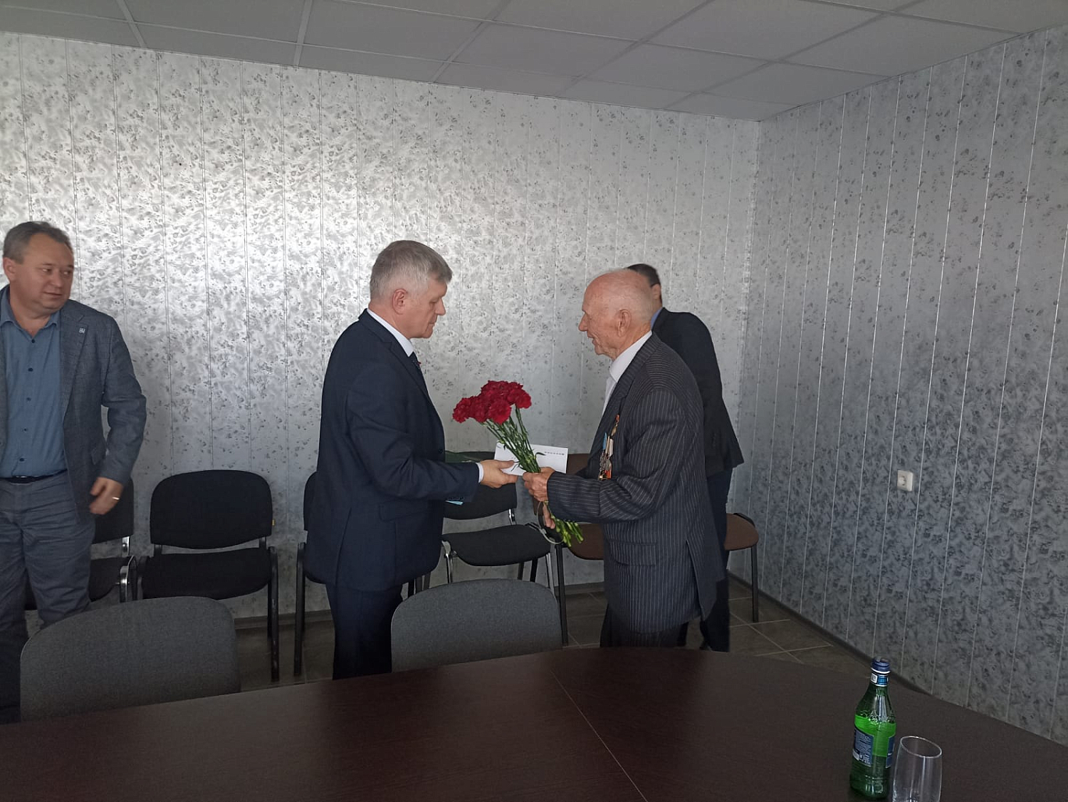 В ПАО «Нептун» состоялась встреча с заслуженным ветераном завода